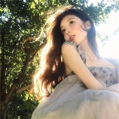 她的伪装